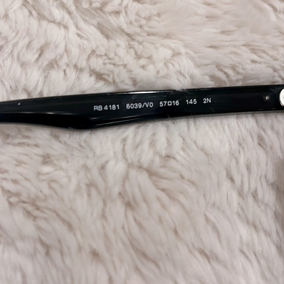 NWT Ray-Ban Sunglasses RB4181 - Picture 6 of 7